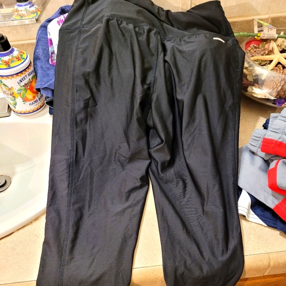 Body Concepts leggings - Picture 1 of 7